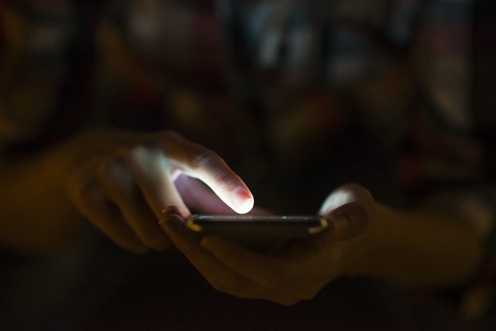 How to Get on the Dark Web with an iPhone